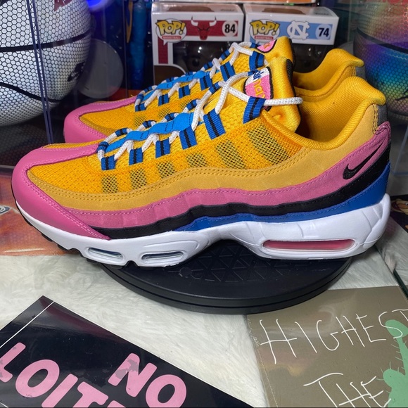 🆕 Nike Air Max 95 'ACG' - Womens 10.5 - Picture 3 of 10
